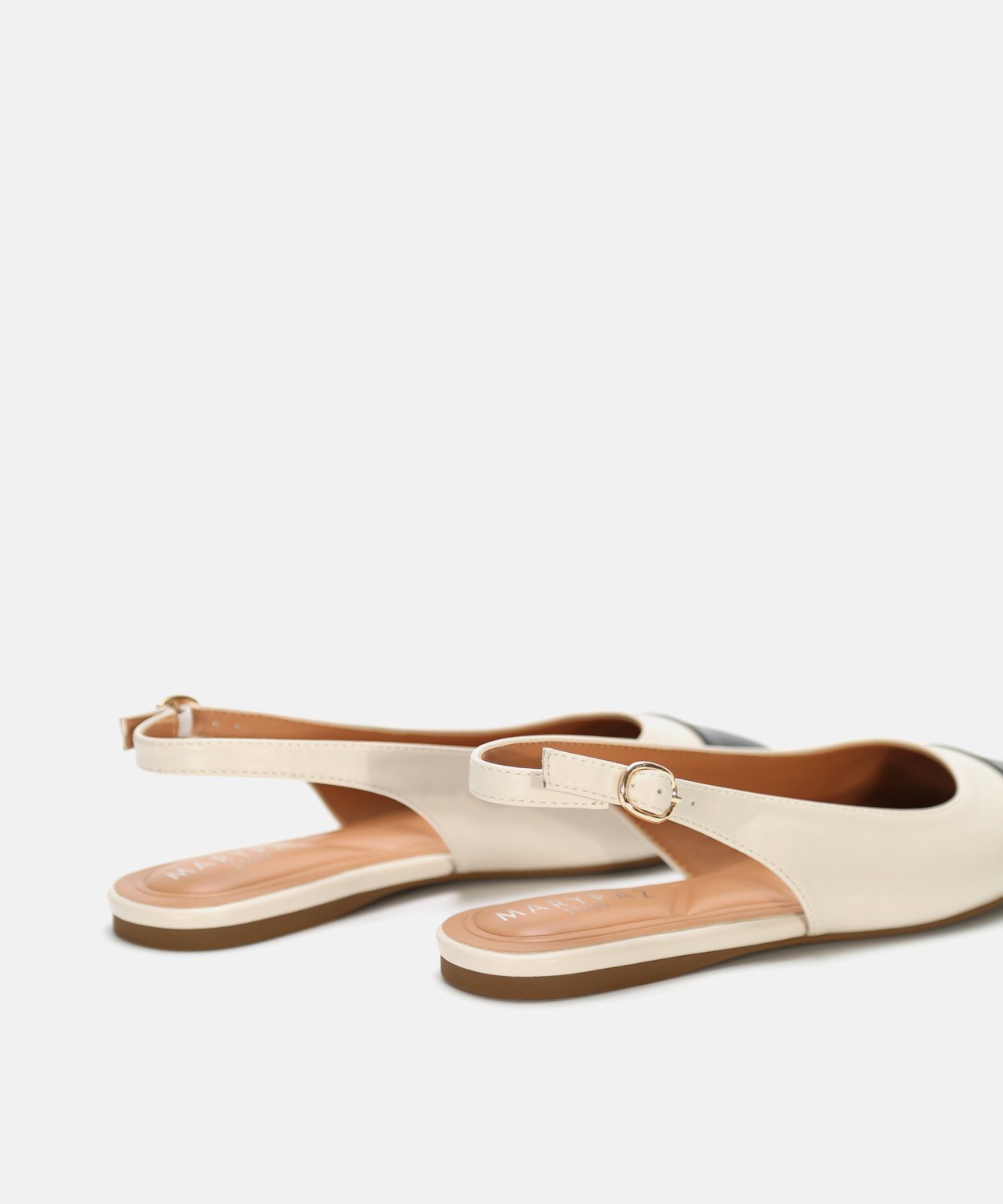 Sapato aberto atr&aacute;s em contraste image number null